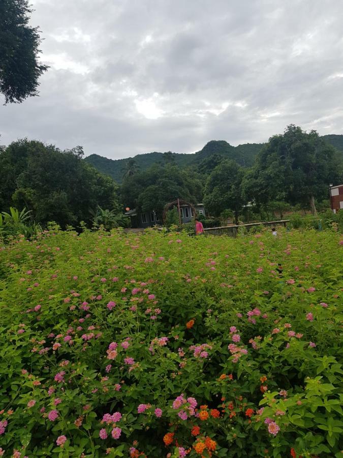 Blue Mountain Resort Sai Yok Exterior photo